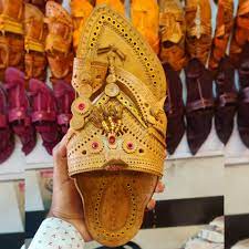 original-Kolhapuri-chappal